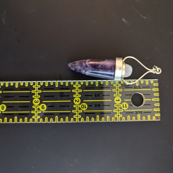 Amethyst with small Quarts Crystals - Picture 3 of 3